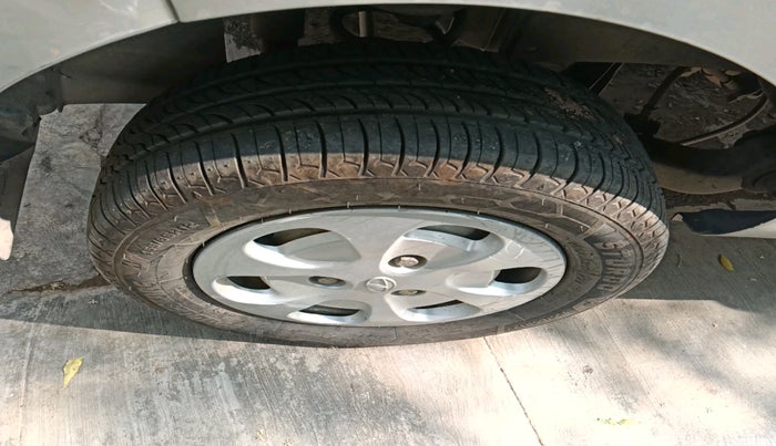 2016 Tata Nano TWIST XTA, Petrol, Automatic, 19,878 km, tyre