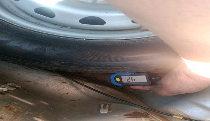 2018 Tata Tiago XZ PETROL, Petrol, Manual, 79,644 km, tyre