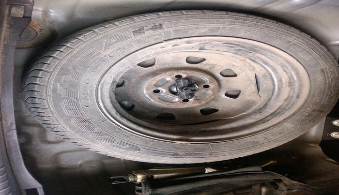 2011 Hyundai Santro Xing GL, Petrol, Manual, 45,972 km, tyre