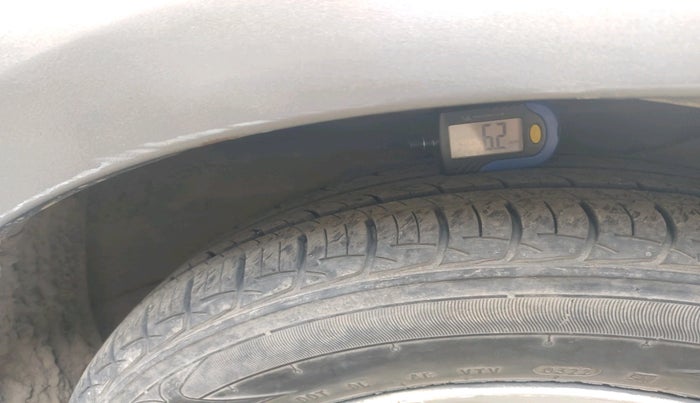 2016 Maruti Ciaz ZDI+ SHVS, Diesel, Manual, 1,62,761 km, tyre