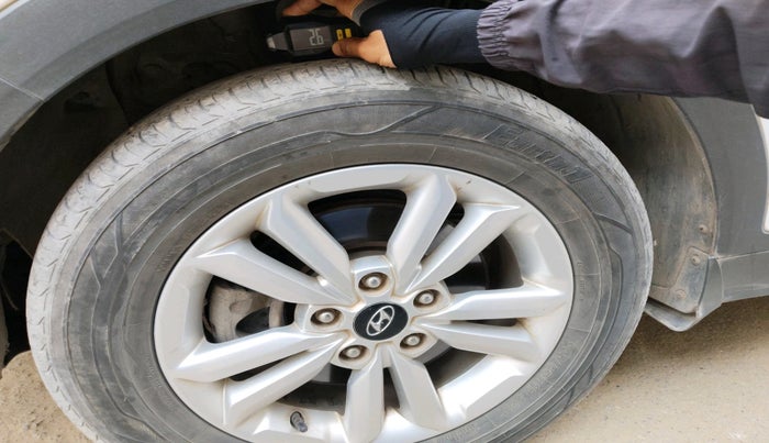 2016 Hyundai Creta SX 1.6 DIESEL, Diesel, Manual, 1,30,790 km, tyre