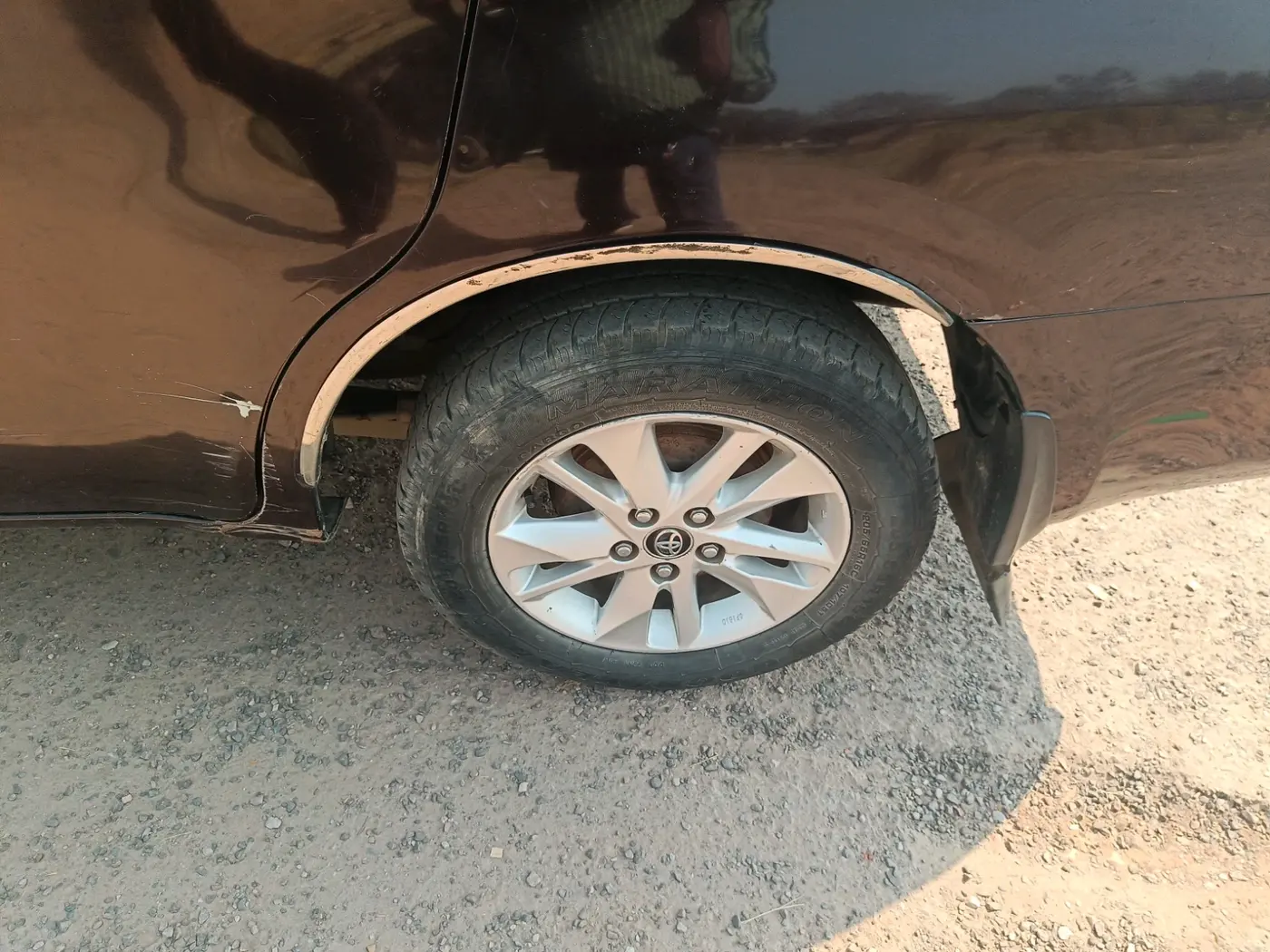 2016 Toyota Innova Crysta 2.8 GX AT 7 STR, Diesel, Automatic, 1,16,543 km, tyre