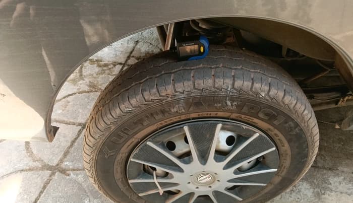 2025 Maruti Eeco 5 STR AC CNG, CNG, Manual, 21,225 km, tyre