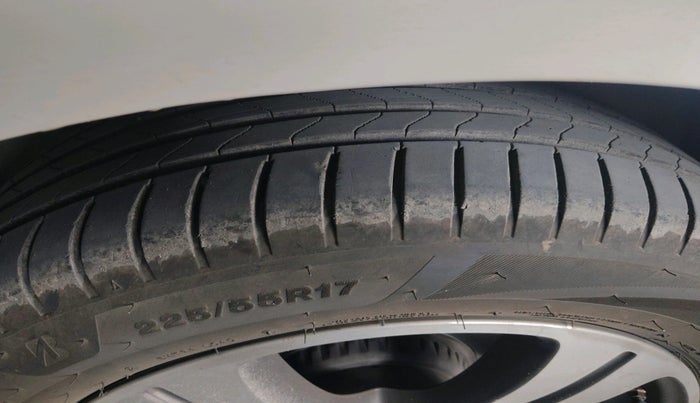 2020 Mercedes Benz E Class E 220 D, Diesel, Automatic, 89,620 km, tyre