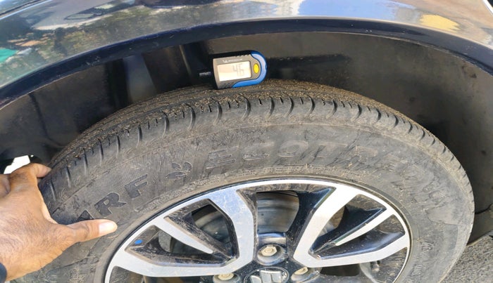 2025 Maruti Swift VXi (O) CNG, CNG, Manual, 28,057 km, tyre