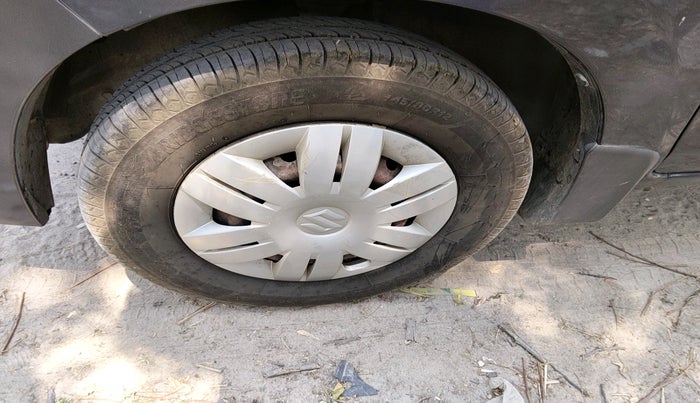 2017 Maruti Alto 800 LXI, Petrol, Manual, 49,700 km, tyre