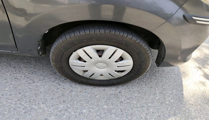 2017 Maruti Alto 800 LXI, Petrol, Manual, 49,700 km, tyre