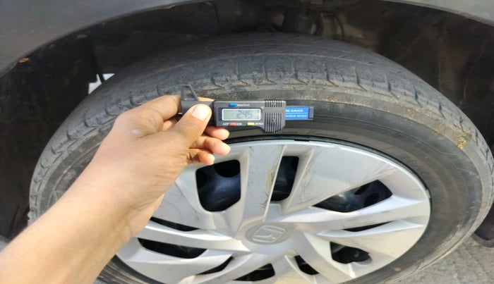 2017 Honda WR-V 1.2L I-VTEC S MT, CNG, Manual, 98,068 km, tyre