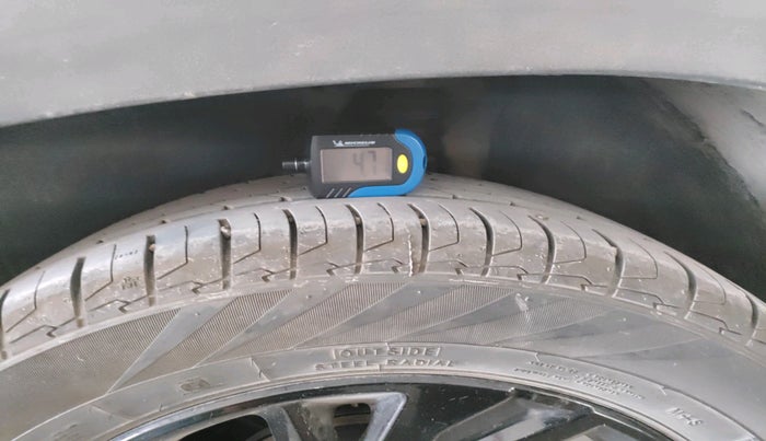 2025 Hyundai Creta S (O) 1.5 PETROL, Petrol, Manual, 4,537 km, tyre