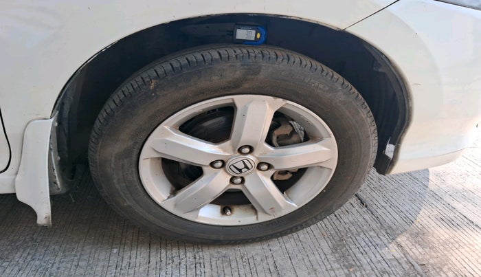 2011 Honda City 1.5L I-VTEC V AT, CNG, Automatic, 74,798 km, tyre