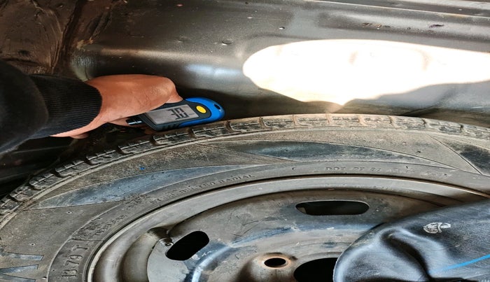 2019 Renault Kwid RXL, Petrol, Manual, 69,520 km, tyre