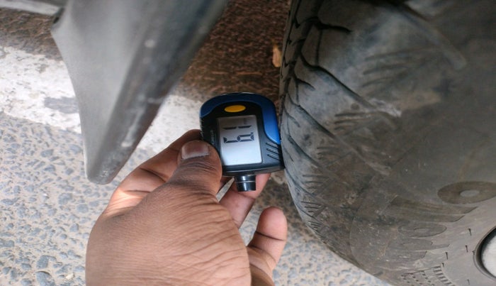 2017 Skoda Superb L&K 2.0 TDI AT, Diesel, Automatic, 1,15,440 km, tyre