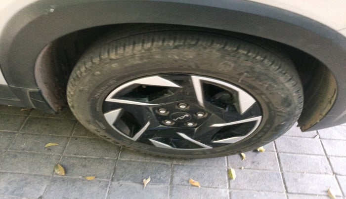 2024 KIA SONET 	 HTX 1.0 TURBO DCT, Petrol, Automatic, 23,676 km, tyre