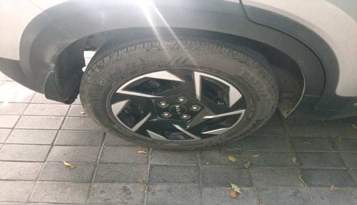 2024 KIA SONET 	 HTX 1.0 TURBO DCT, Petrol, Automatic, 23,676 km, tyre