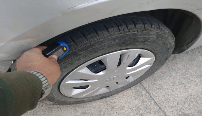 2012 Maruti Swift Dzire VXI, Petrol, Manual, 57,707 km, tyre