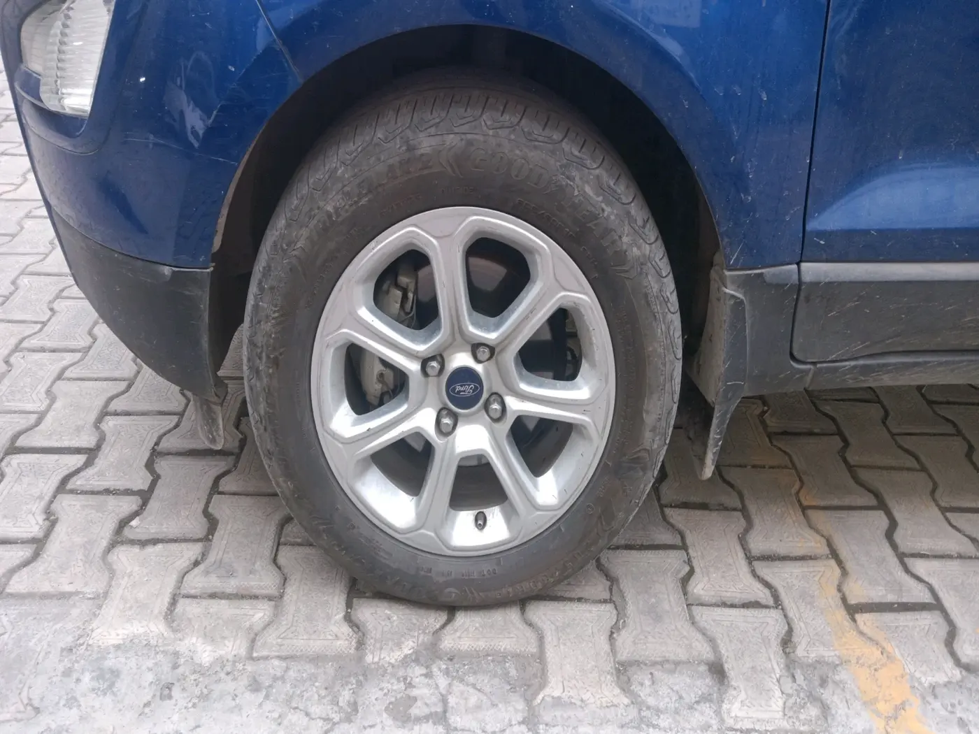 2018 Ford Ecosport TITANIUM + 1.5L DIESEL, Diesel, Manual, 1,18,118 km, tyre