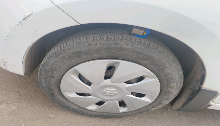 2014 Maruti Celerio VXI, CNG, Manual, 70,382 km, tyre