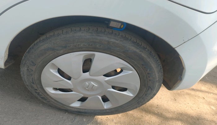 2014 Maruti Celerio VXI, CNG, Manual, 70,382 km, tyre