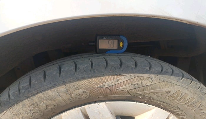 2016 Maruti Alto 800 LXI, Petrol, Manual, 44,076 km, tyre