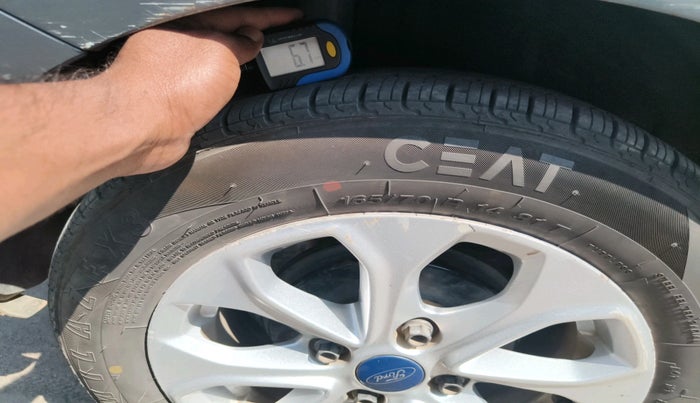 2017 Ford Figo Aspire TITANIUM 1.2 PETROL, Petrol, Manual, 77,344 km, tyre