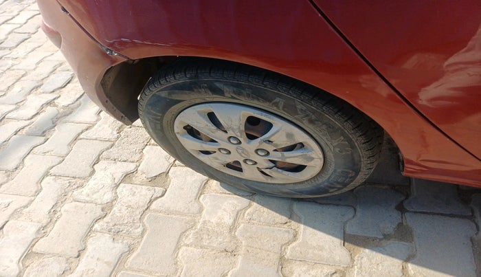 2011 Hyundai i10 MAGNA 1.1 LPG, Petrol, Manual, 99,098 km, tyre