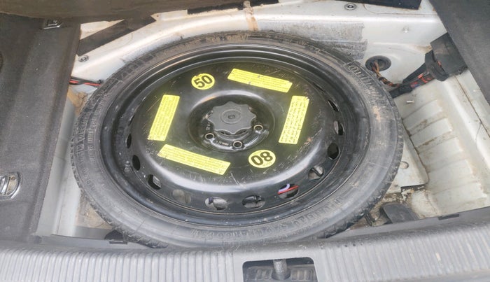 2011 Audi A6 2.0 TDI PREMIUM, Diesel, Automatic, 81,824 km, tyre