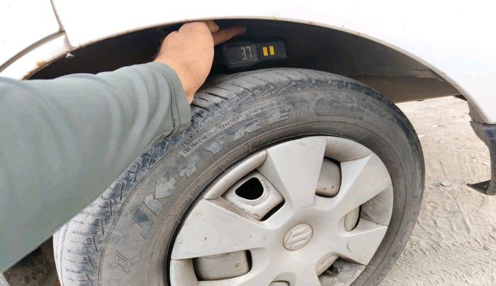 2019 Maruti Eeco 5 STR WITH A/C+HTR, CNG, Manual, 84,428 km, tyre