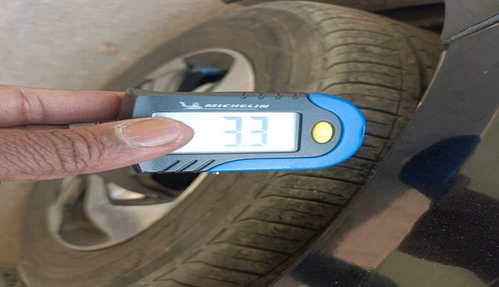 2014 Honda Mobilio 1.5L I-DTEC RS, Diesel, Manual, 1,45,346 km, tyre