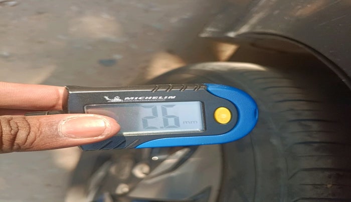 2014 Honda Mobilio 1.5L I-DTEC RS, Diesel, Manual, 1,45,346 km, tyre