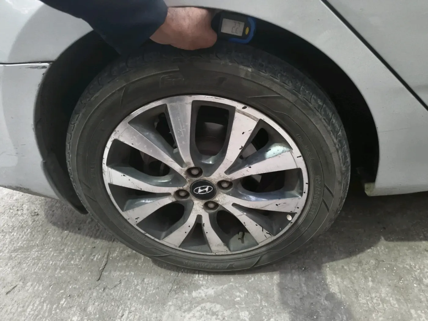 2013 Hyundai Verna FLUIDIC 1.6 VTVT SX, Petrol, Manual, 91,777 km, tyre