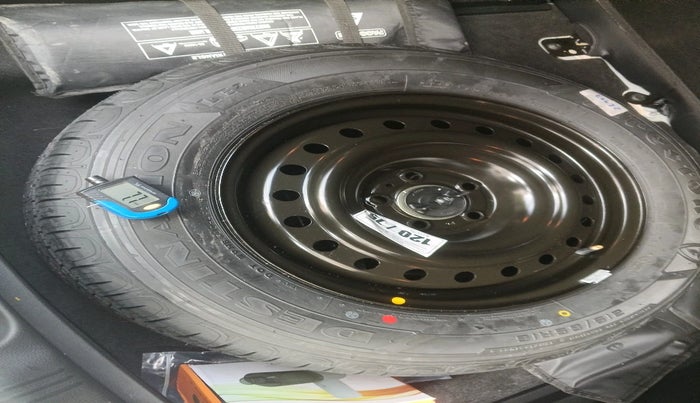 2022 Jeep Compass SPORT 1.4 PETROL, Petrol, Manual, 41,912 km, tyre