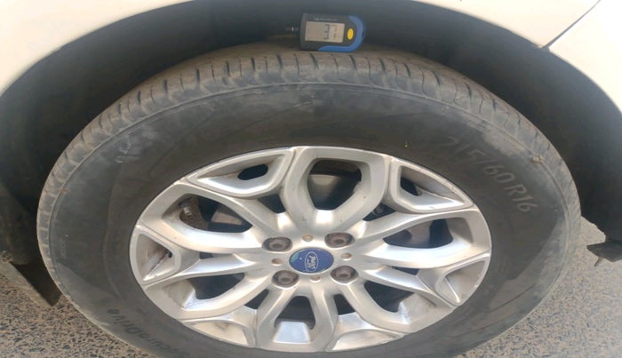 2014 Ford Ecosport TITANIUM 1.5L DIESEL, Diesel, Manual, 1,04,602 km, tyre