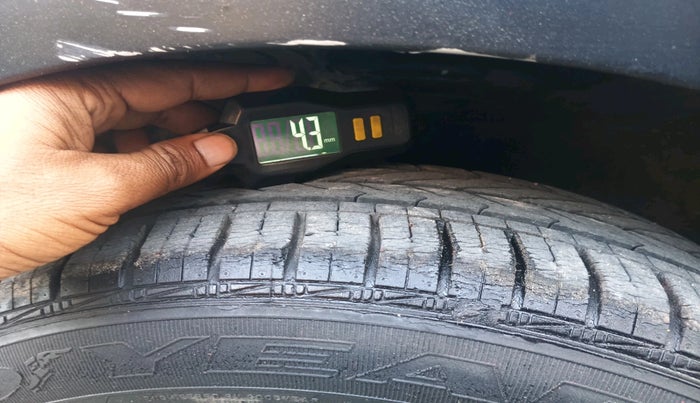 2016 Hyundai Grand i10 SPORTZ 1.2 KAPPA VTVT, Petrol, Manual, 31,315 km, tyre