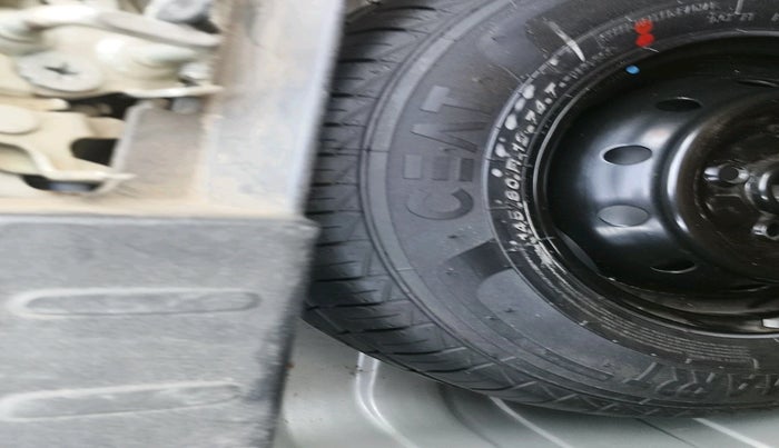 2021 Maruti Alto LXI O, Petrol, Manual, 40,951 km, tyre