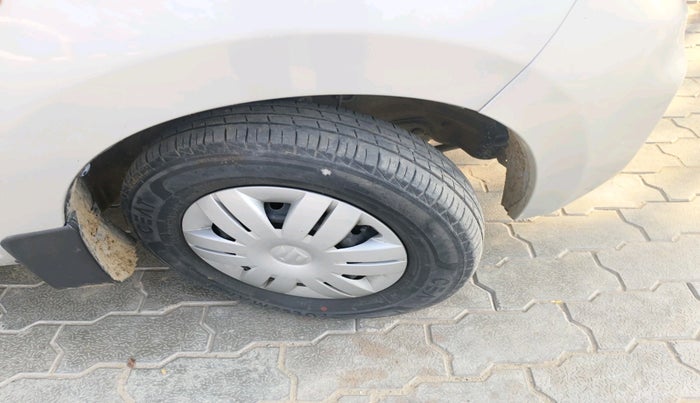 2021 Maruti Alto LXI O, Petrol, Manual, 40,951 km, tyre