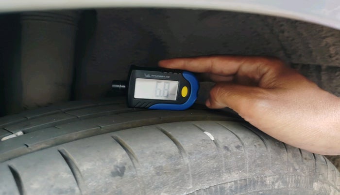 2014 Skoda Octavia ELEGANCE 1.8 TSI AT, Petrol, Automatic, 77,125 km, tyre