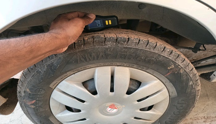 2014 Maruti Alto 800 LXI, Petrol, Manual, 94,453 km, tyre