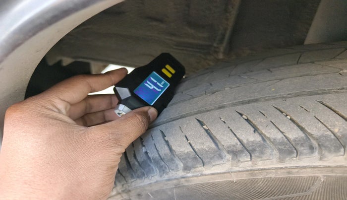 2021 Nissan MAGNITE XV MT, Petrol, Manual, 28,791 km, tyre