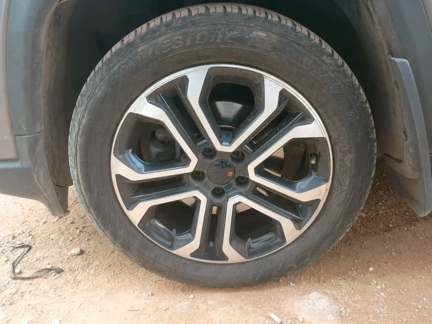 2020 Jeep Compass LIMITED PLUS PETROL AT, Petrol, Automatic, 81,230 km, tyre