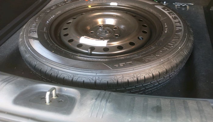 2020 Jeep Compass LIMITED PLUS PETROL AT, Petrol, Automatic, 81,230 km, tyre