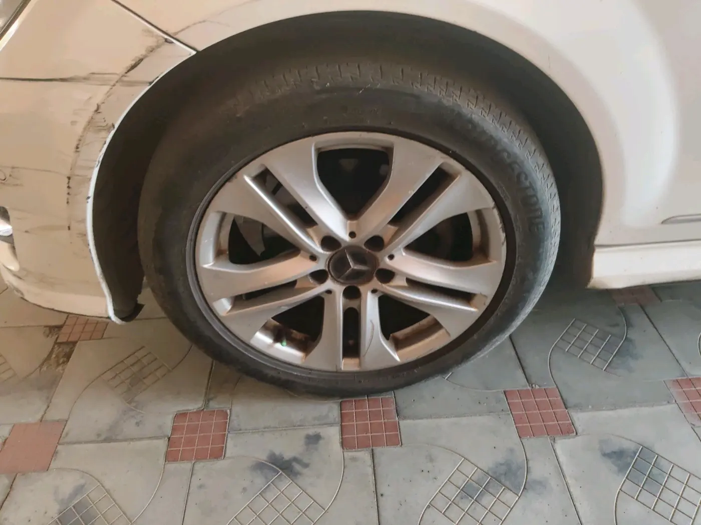 2013 Mercedes Benz C Class C 220 CDI Avantagarde, Diesel, Automatic, 1,02,019 km, tyre