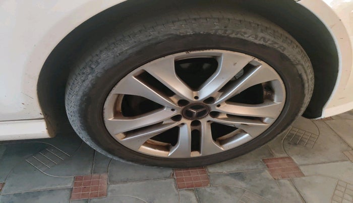 2013 Mercedes Benz C Class C 220 CDI Avantagarde, Diesel, Automatic, 1,02,019 km, tyre