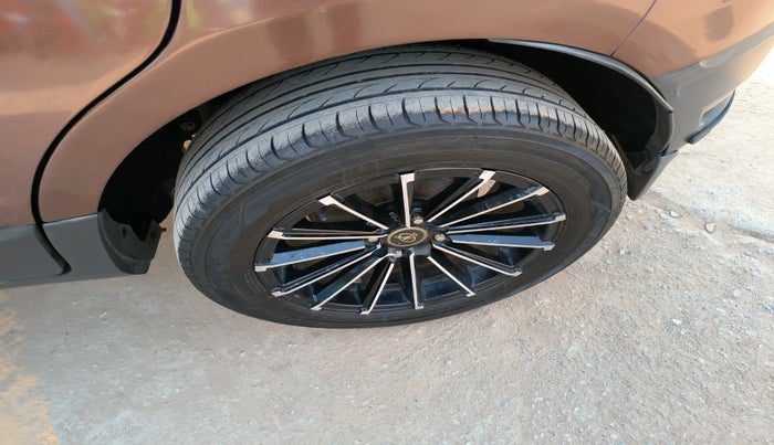 2016 Ford Ecosport TITANIUM 1.5L PETROL AT, Petrol, Automatic, 75,980 km, tyre