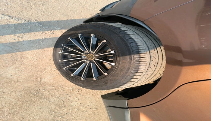 2016 Ford Ecosport TITANIUM 1.5L PETROL AT, Petrol, Automatic, 75,980 km, tyre