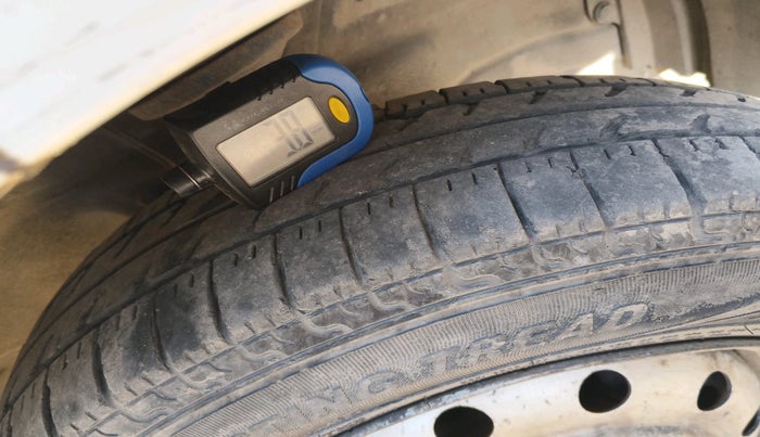 2015 Maruti Wagon R 1.0 LXI CNG, CNG, Manual, 1,61,501 km, tyre