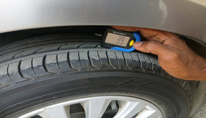 2018 Maruti Ciaz DELTA AT 1.5 SHVS PETROL, Petrol, Automatic, 66,094 km, tyre