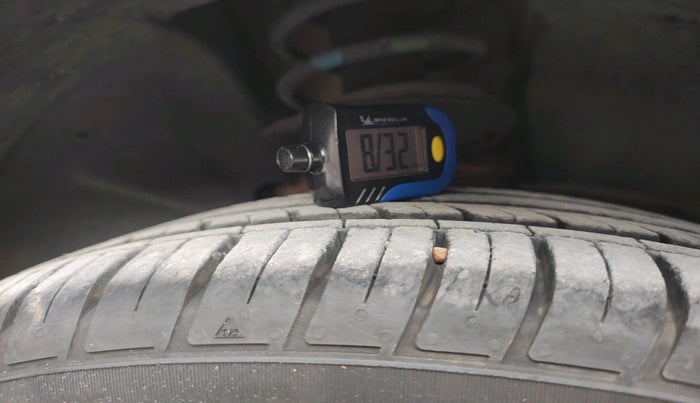 2019 Renault Captur PLATINE PETROL DUAL TONE, Petrol, Manual, 24,660 km, tyre