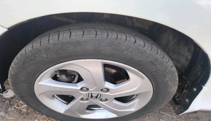 2015 Honda City 1.5L I-DTEC V, Diesel, Manual, 1,57,391 km, tyre