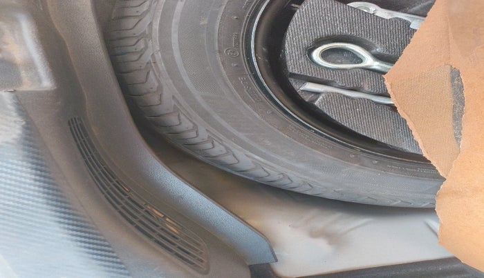 2017 Honda WR-V 1.5L I-DTEC S MT, Diesel, Manual, 2,55,846 km, tyre