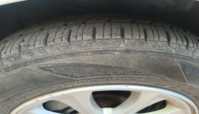 2015 Hyundai Grand i10 ASTA 1.2 KAPPA VTVT, Petrol, Manual, 85,441 km, tyre